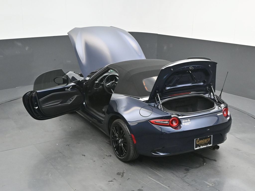 Used 2025 MAZDA MX-5 Miata Club RWD image 45