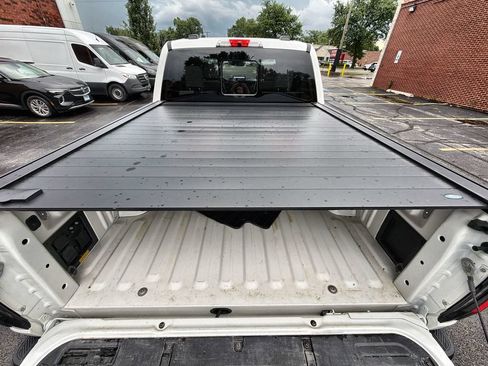 Used 2025 Ford F150 Lightning Platinum AWD/4WD image 21