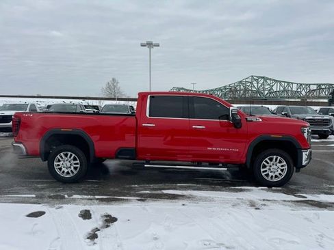 Used 2024 GMC Sierra 3500 SLT w/ SLT Premium Package image 6