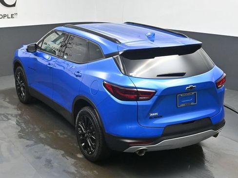 Used 2024 Chevrolet Blazer LT w/ LPO, Black Grille Bar Package image 40