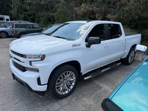 Used 2021 Chevrolet Silverado 1500 RST w/ Convenience Package II AWD/4WD image 8