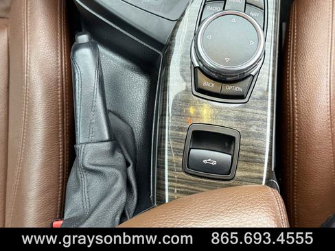 Used 2016 BMW 228i xDrive Convertible image 21