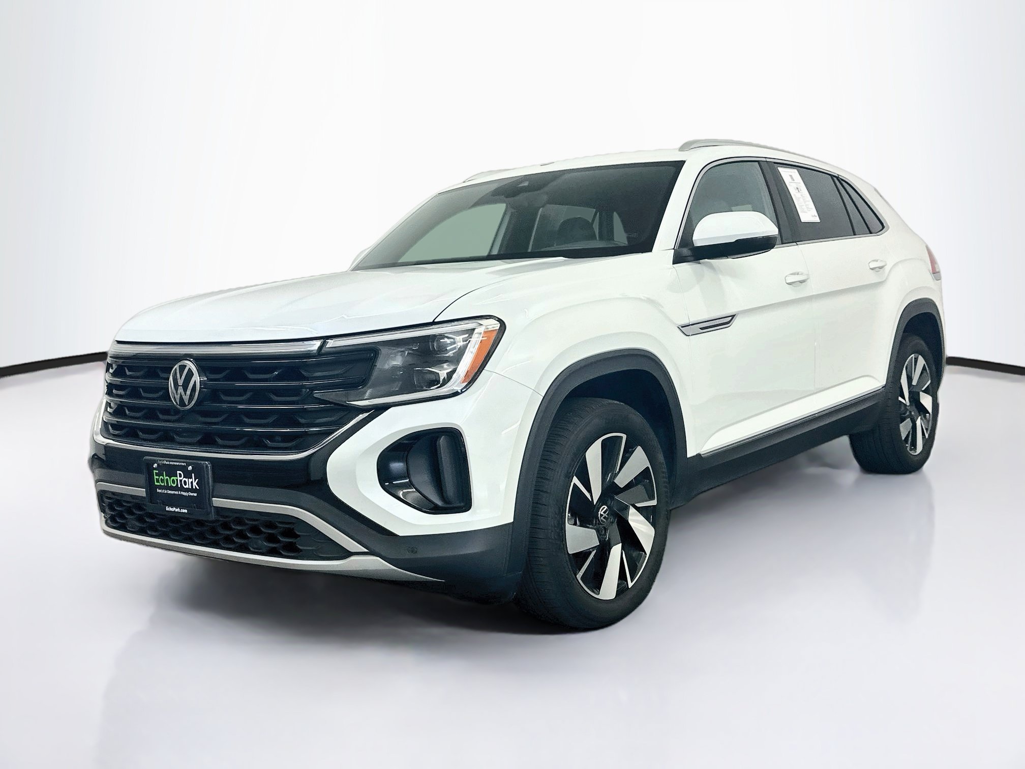 Used 2025 Volkswagen Atlas Cross Sport SEL AWD/4WD image 3