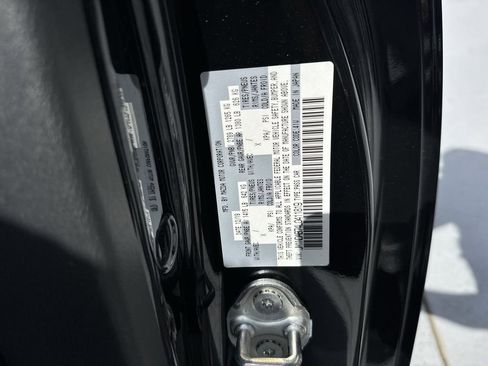 Used 2020 MAZDA MX-5 Miata Sport RWD image 58