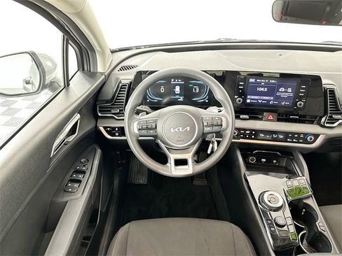 Used 2023 Kia Sportage LX image 10