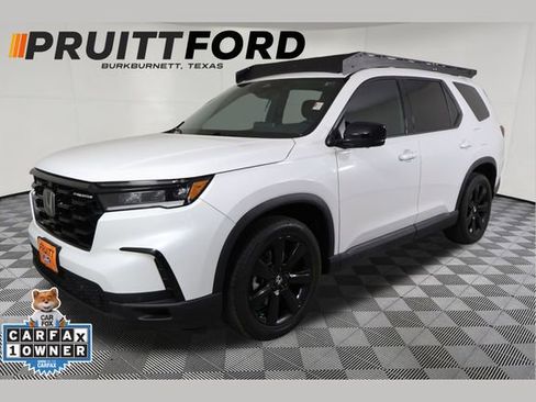 Used 2025 Honda Pilot Black Edition image 1