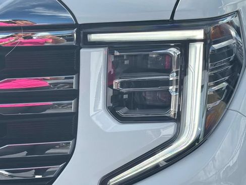New 2026 GMC Sierra 1500 SLT w/ SLT Premium Plus Package RWD image 9