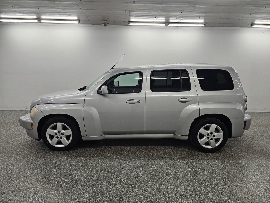 Used 2011 Chevrolet HHR LT FWD image 7