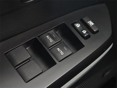 Used 2019 Toyota Tundra Platinum image 26