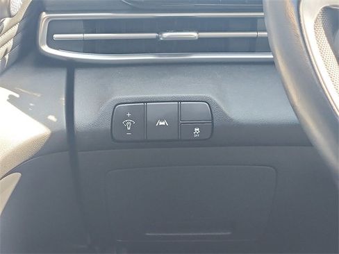 Certified 2023 Hyundai Elantra Limited image 12