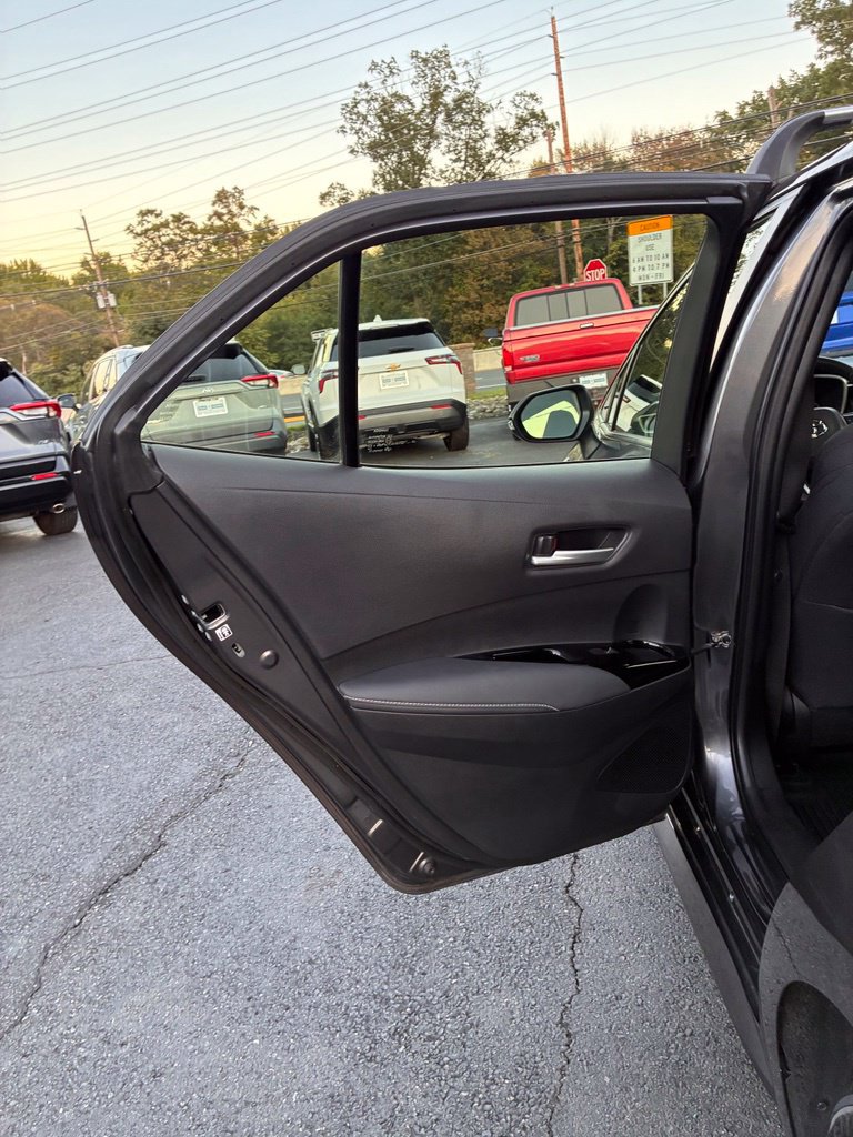 Used 2023 Toyota Corolla SE FWD image 29