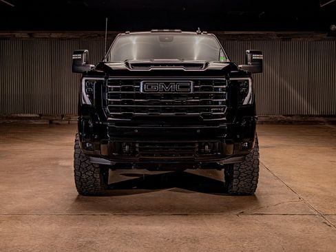 Used 2026 GMC Sierra 3500 AT4 w/ AT4 Premium Plus Package AWD/4WD image 4