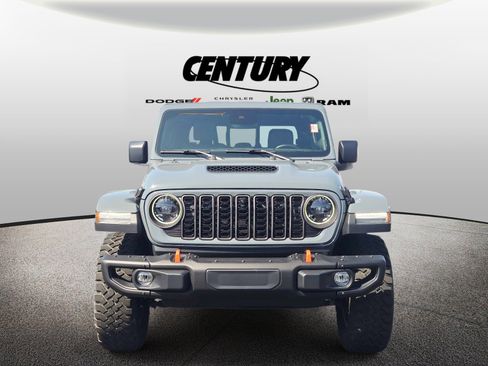 Used 2024 Jeep Gladiator Mojave AWD/4WD image 9