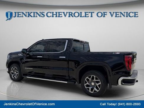 Certified 2023 GMC Sierra 1500 SLT w/ SLT Premium Package AWD/4WD image 9