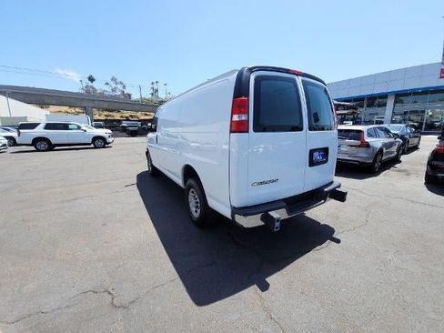 Used 2024 Chevrolet Express 2500 w/ Driver Convenience Package RWD image 6