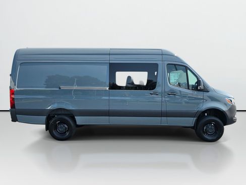 New 2026 Mercedes-Benz Sprinter 2500 image 6