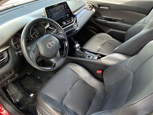 Used 2022 Toyota C-HR image 20