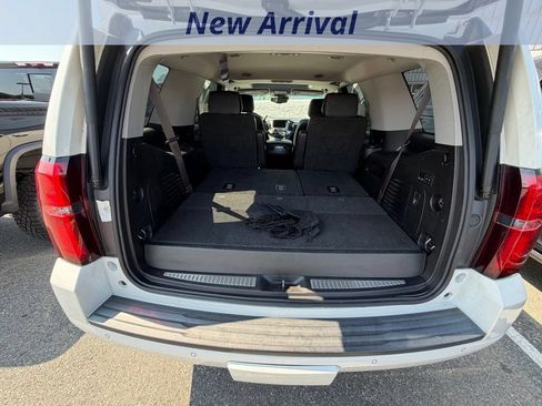 Used 2016 Chevrolet Tahoe LT w/ Luxury Package AWD/4WD image 8