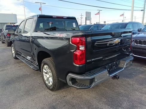 Used 2023 Chevrolet Silverado 1500 LT w/ Max Trailering Package image 3