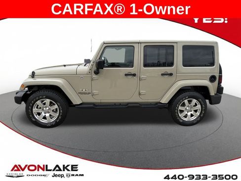 Used 2017 Jeep Wrangler Unlimited Sahara w/ Max Tow Package image 2