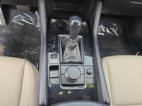 Used 2024 MAZDA MAZDA3 s FWD image 28