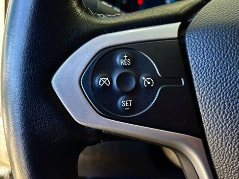 Used 2022 Chevrolet Colorado LT image 18