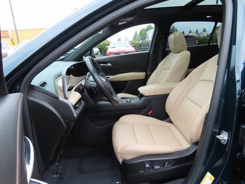 Used 2024 Cadillac XT4 Premium Luxury w/ Cold Weather Package image 15