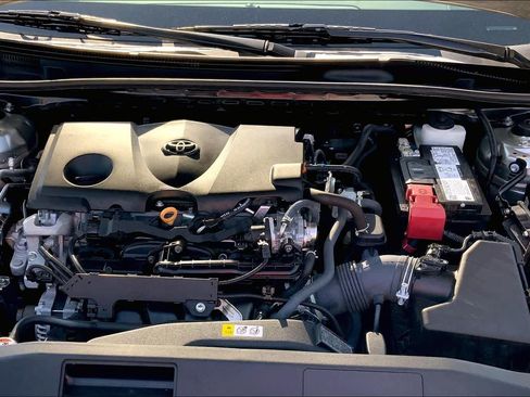 Used 2022 Toyota Camry SE FWD image 28
