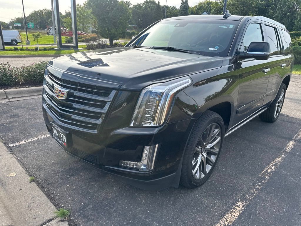 Used 2020 Cadillac Escalade Platinum w/ Escalade Sport Edition AWD/4WD image 3