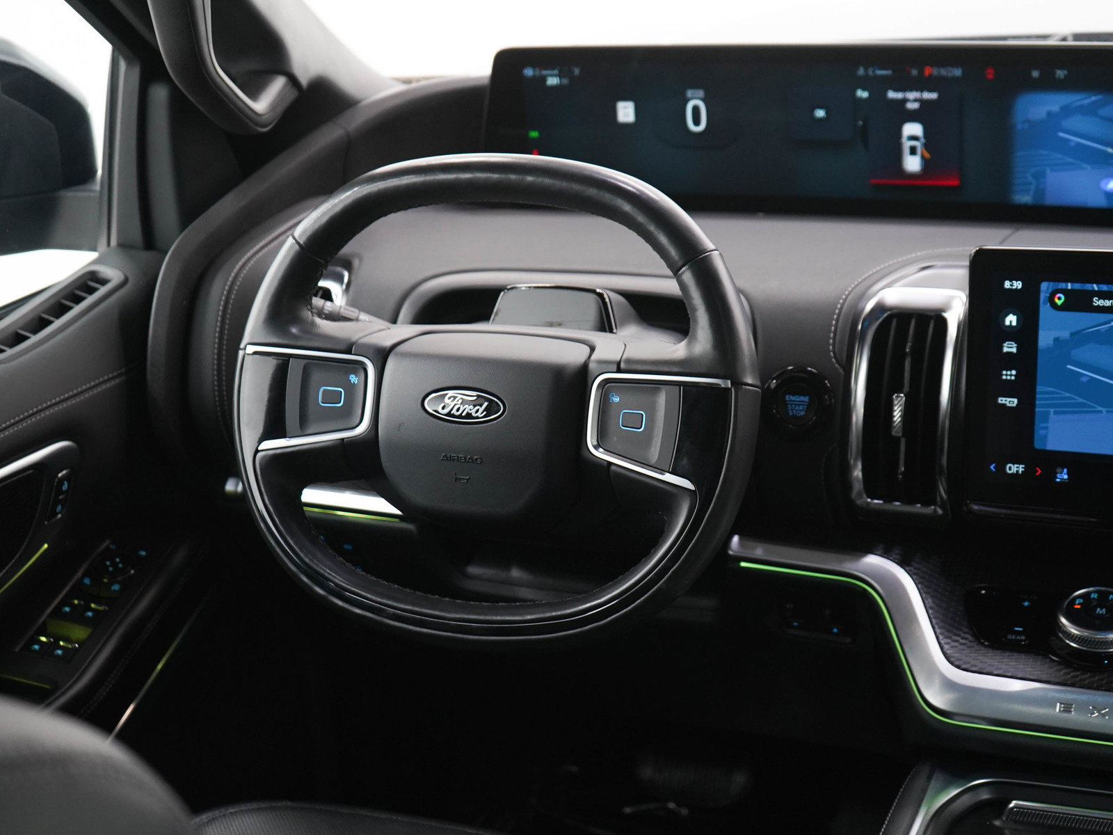 Used 2025 Ford Expedition Max Platinum w/ Stealth Appearance Package AWD/4WD image 16