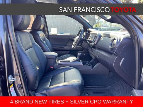 Certified 2018 Toyota Tacoma TRD Off-Road AWD/4WD image 19