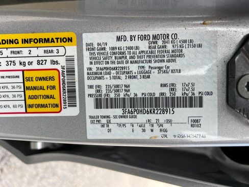 Used 2019 Ford Fusion SE image 34