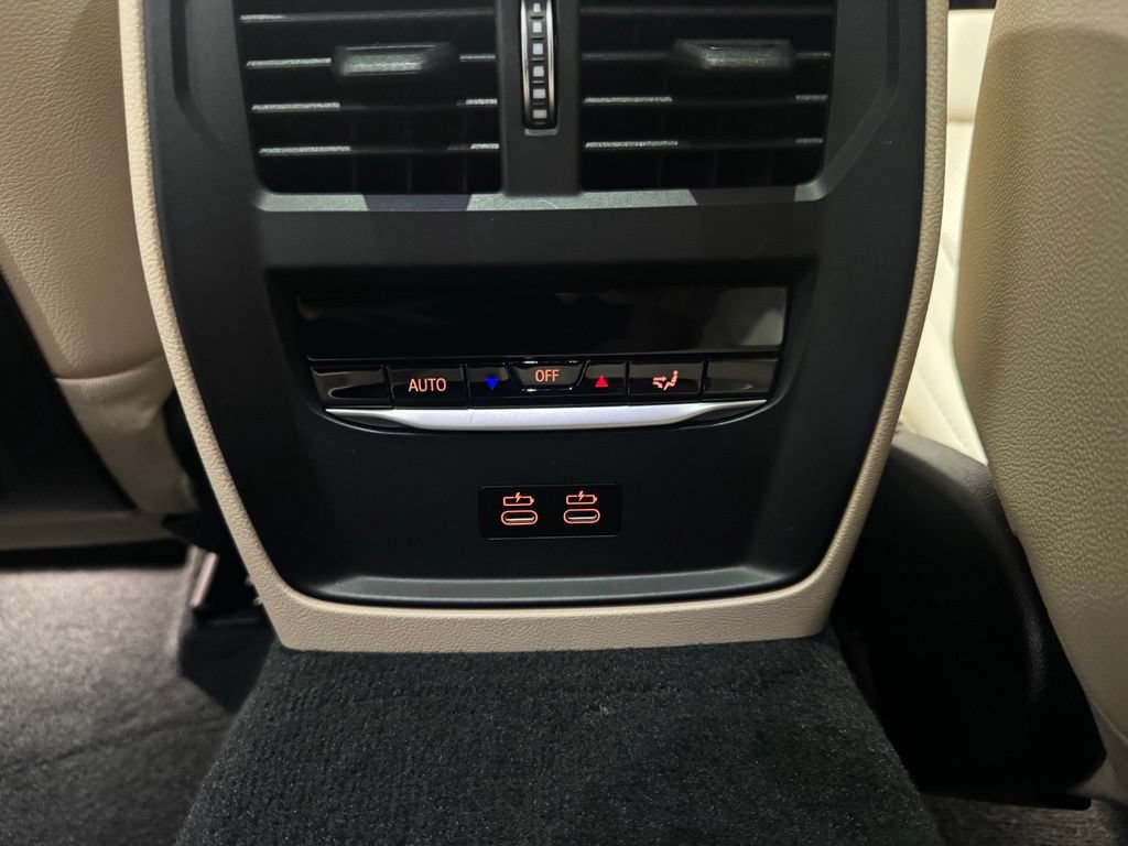 Used 2023 BMW 330e w/ M Sport Package RWD image 35