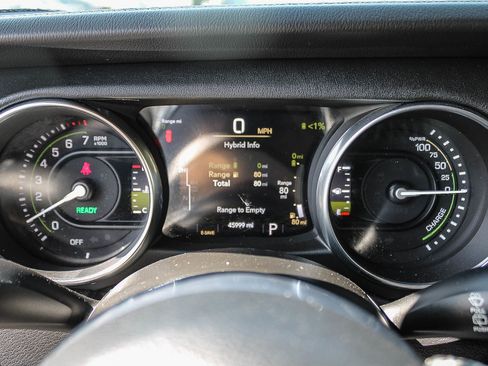 Used 2021 Jeep Wrangler Unlimited Sahara w/ Safety Group image 23