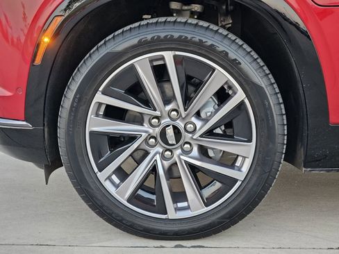 New 2026 Cadillac Vistiq Sport image 11