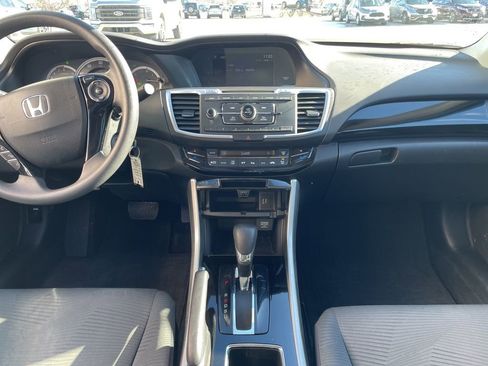 Used 2016 Honda Accord LX image 11