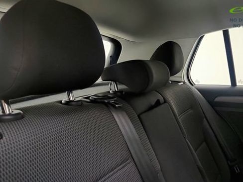 Used 2019 Volkswagen e-Golf SE w/ Driver Assistance Package FWD image 40