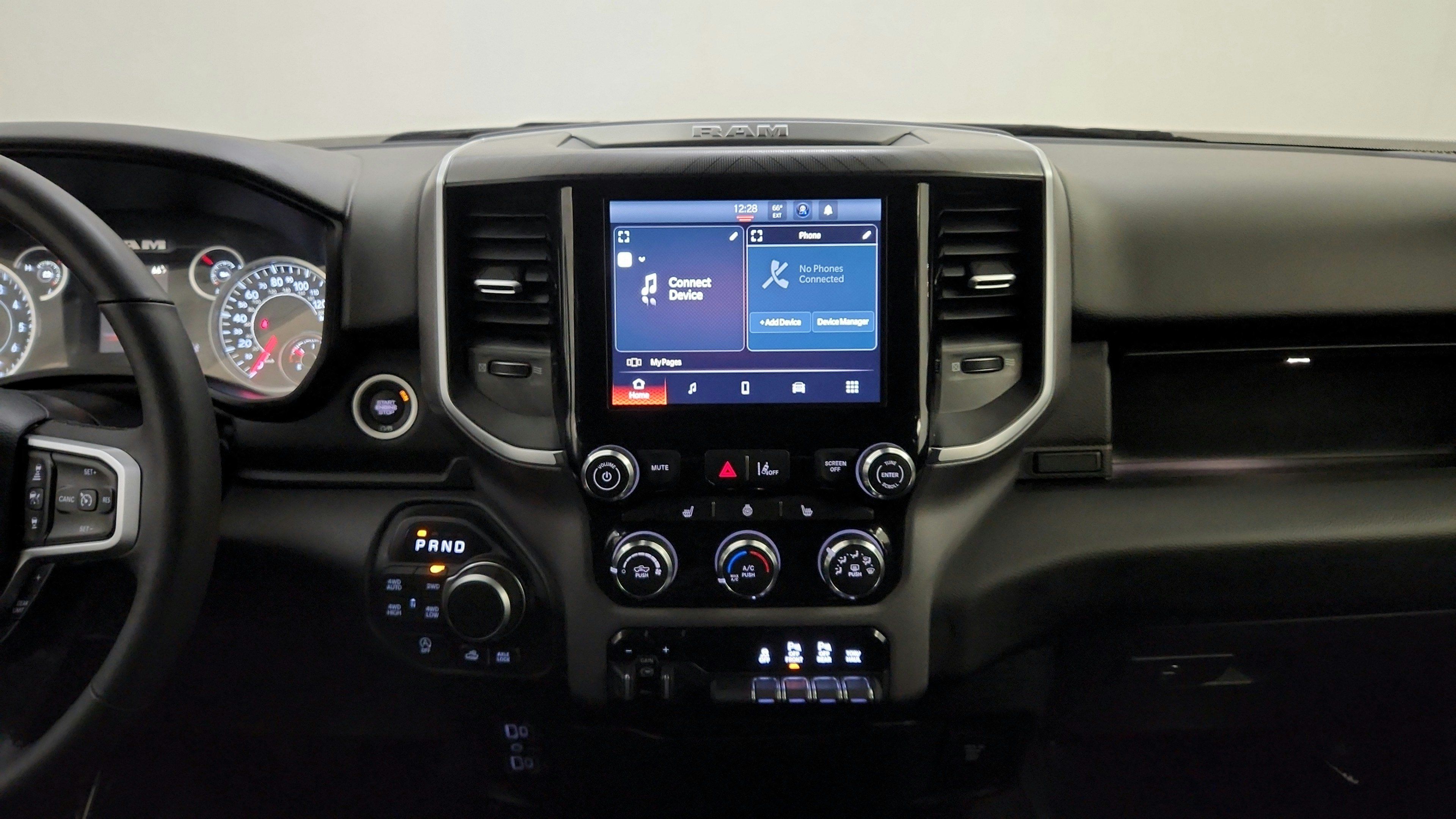 Used 2025 RAM 1500 Big Horn AWD/4WD image 23