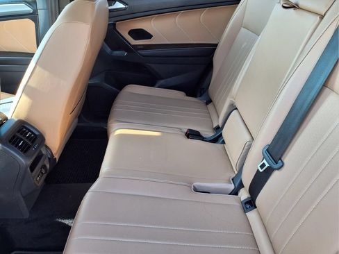 Used 2024 Volkswagen Tiguan SE R-Line w/ MDO Package, Three-Row FWD image 11