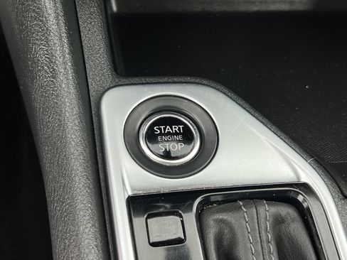 Used 2024 Nissan Sentra SV FWD image 18