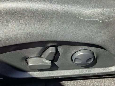 Used 2022 Jeep Compass Latitude w/ Sun and Sound Group image 21