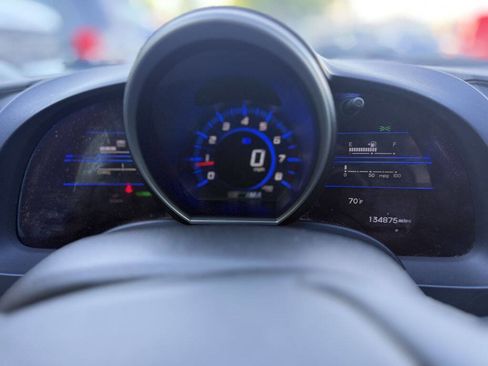 Used 2011 Honda CR-Z EX image 15