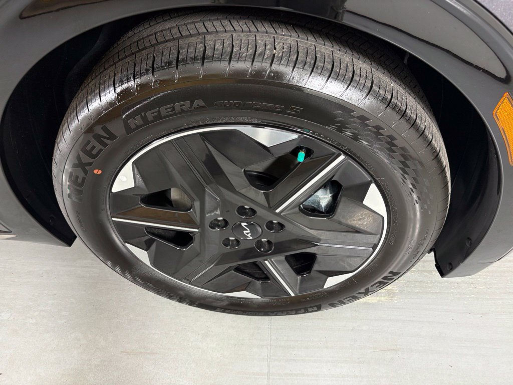 New 2026 Kia EV6 Wind RWD image 10