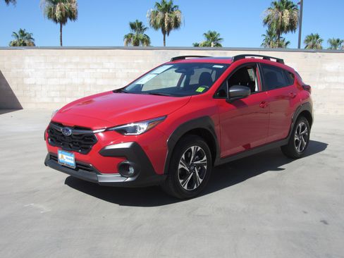 Used 2025 Subaru Crosstrek 2.0i Premium AWD/4WD image 1