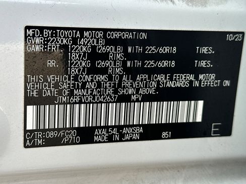 Used 2024 Toyota RAV4 SE image 56