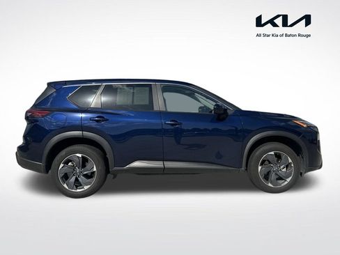Used 2025 Nissan Rogue SV FWD image 1