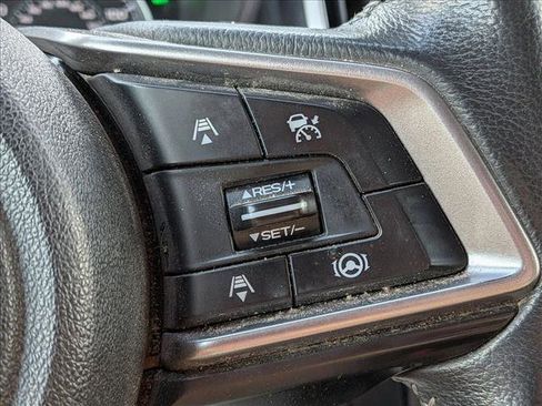 Used 2022 Subaru Ascent Premium w/ Convenience Package image 9