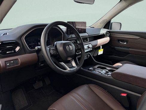 Certified 2026 Honda Pilot Elite image 9