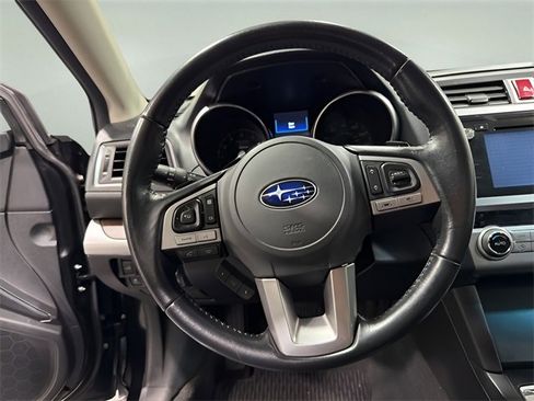 Used 2016 Subaru Outback 3.6R Limited image 13