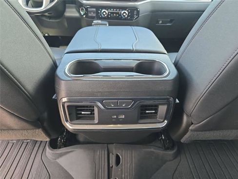 Used 2023 GMC Sierra 1500 SLT w/ SLT Premium Plus Package AWD/4WD image 18